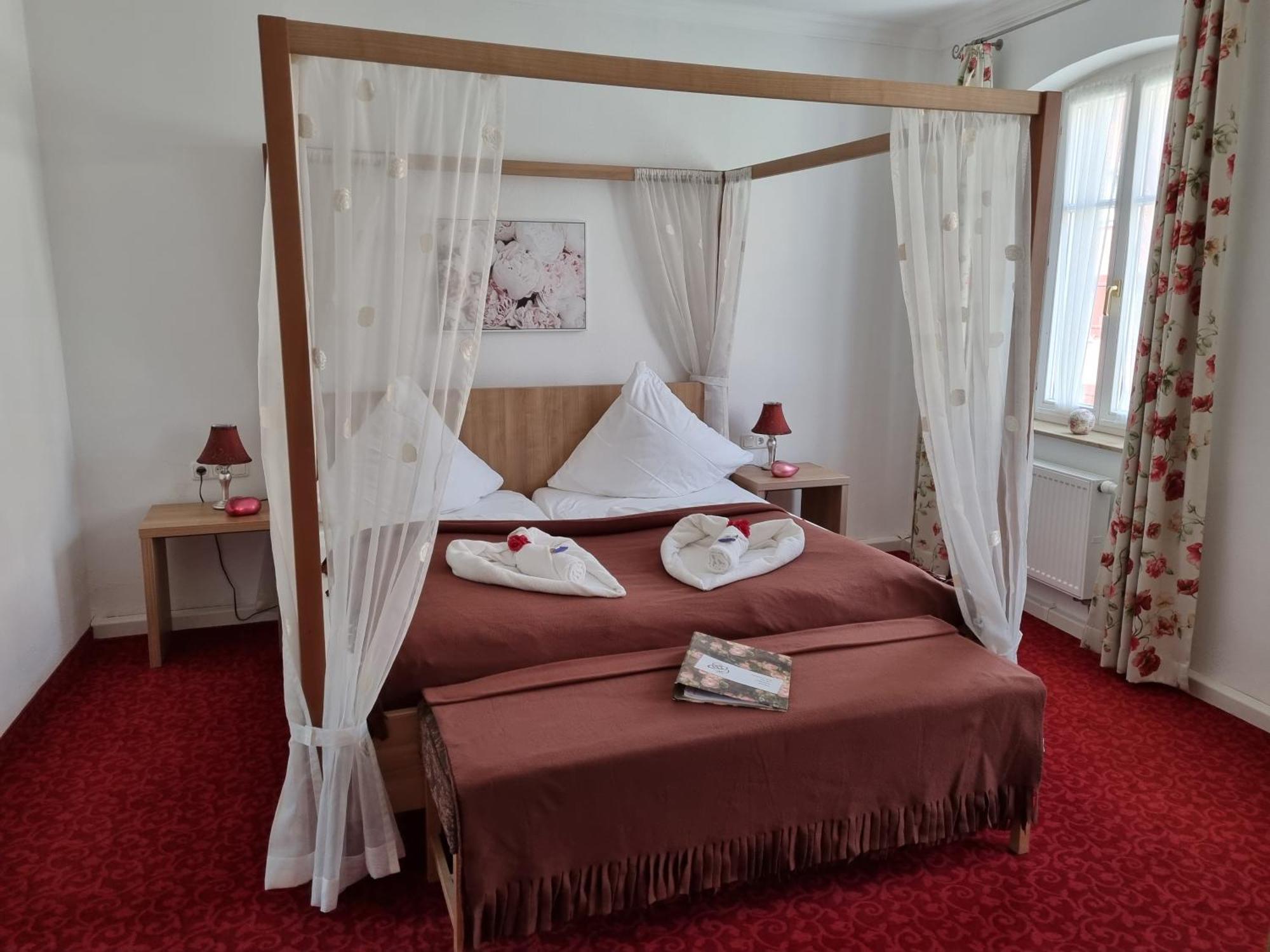 Boutiquehotel Goldene Rose - Self-Check-In Rothenburg ob der Tauber Ngoại thất bức ảnh