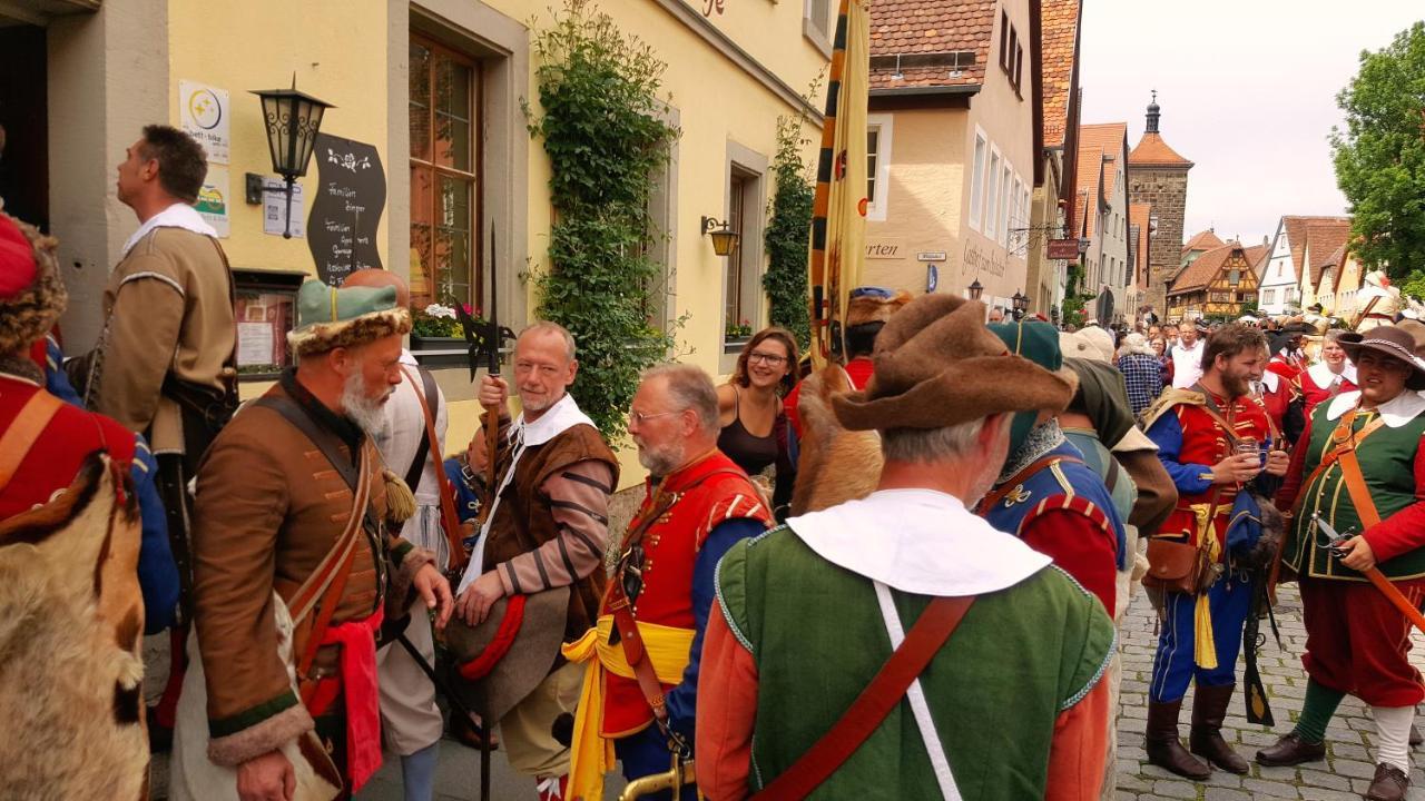 Boutiquehotel Goldene Rose - Self-Check-In Rothenburg ob der Tauber Ngoại thất bức ảnh